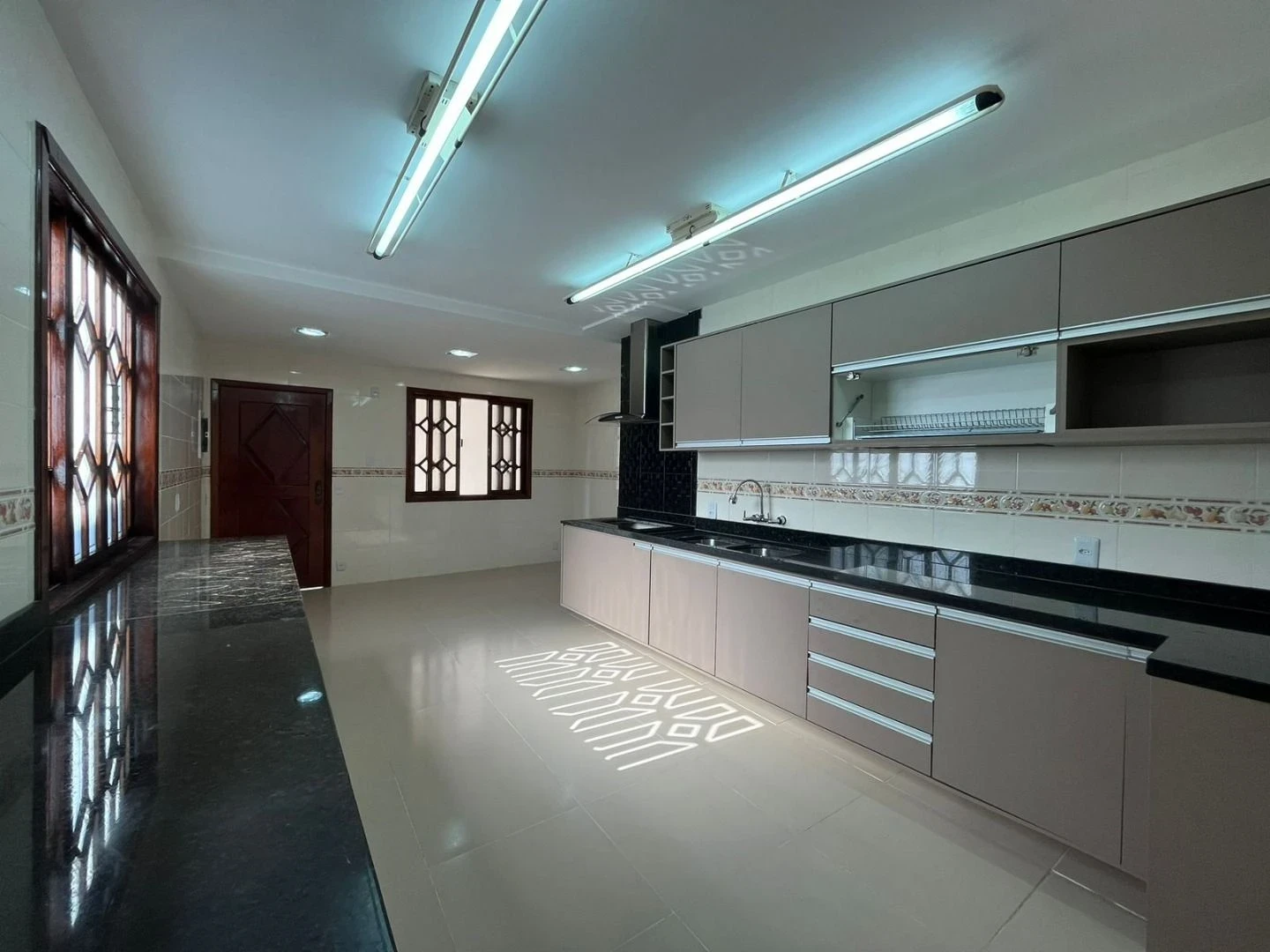 Imagem Casa com 4 Quartos à Venda, 200 m² em Porto Novo - São Gonçalo