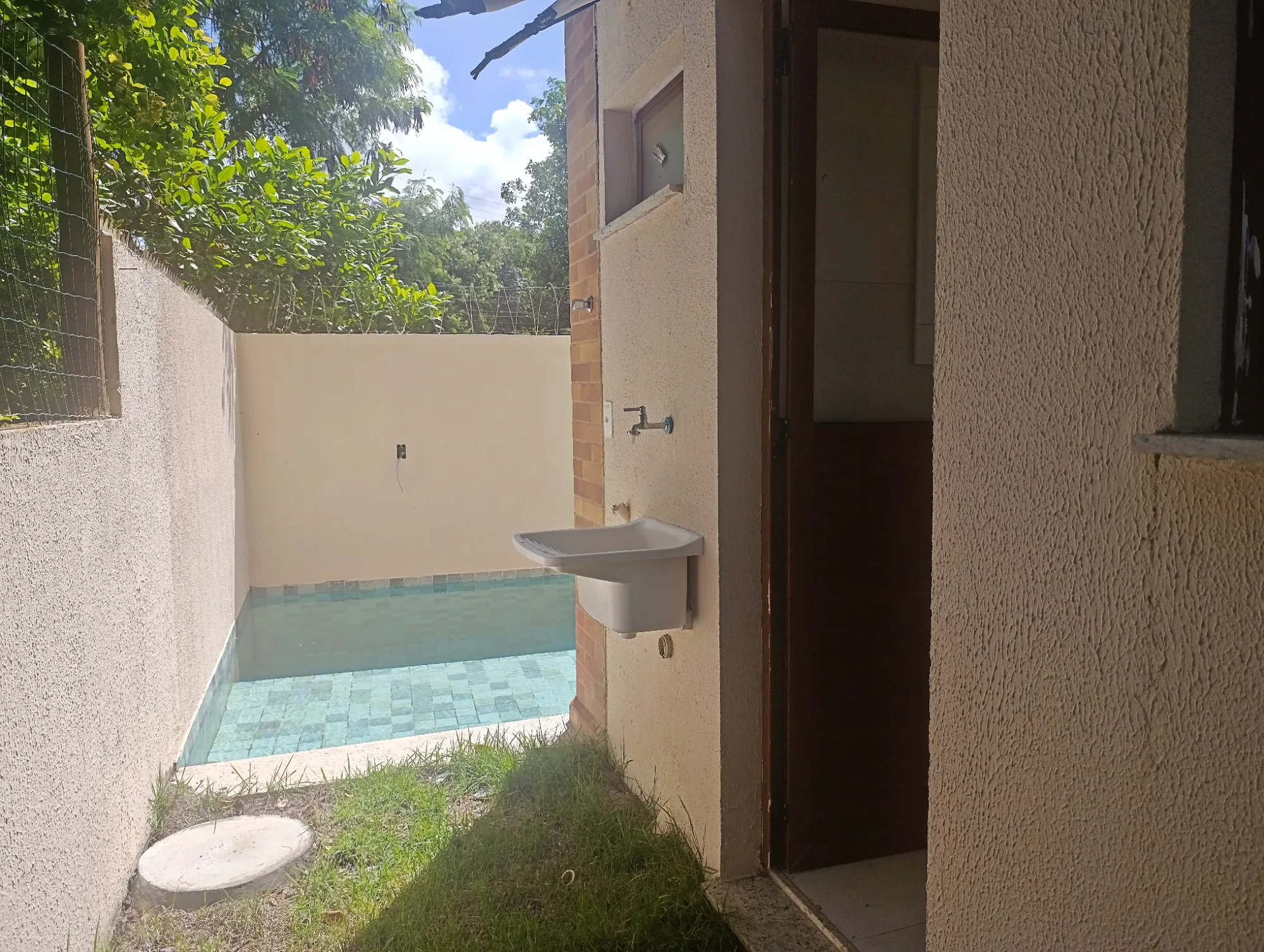 Imagem Casa de Condomínio com 2 Quartos à Venda, 81 m² em Imbassaí - Mata de São João