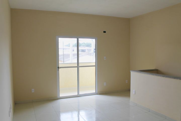 Casa com 2 Quartos à Venda, 110 m² em Parque Das Bandeiras - São Vicente
