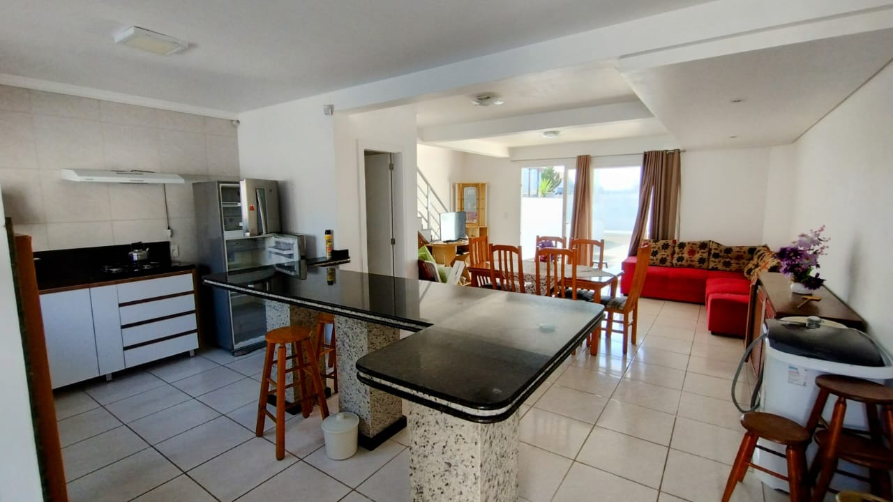 Imagem Sobrado com 3 Quartos à Venda, 126 m² em Jardim do Éden - Tramandaí