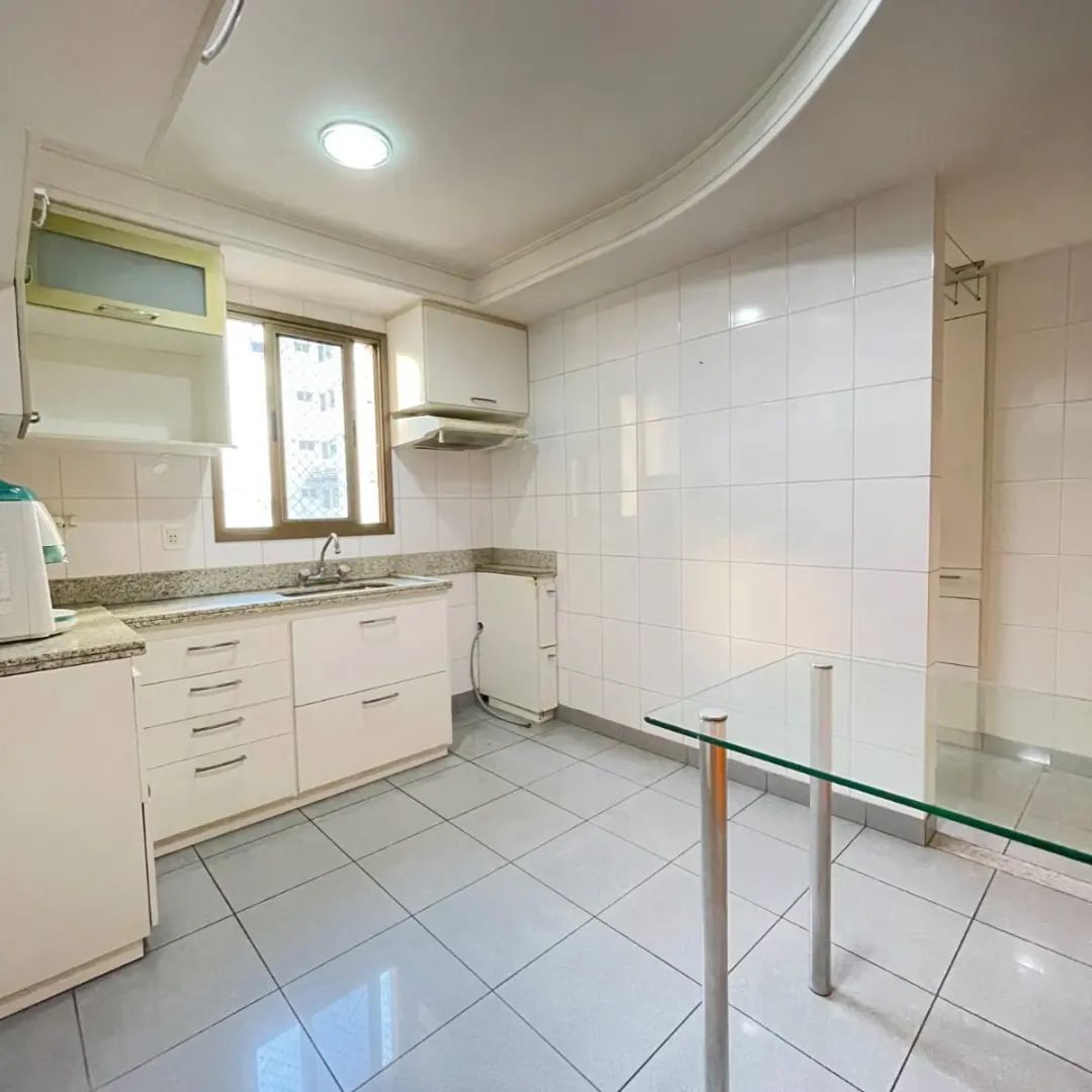 Imagem Apartamento com 3 Quartos à Venda, 145 m²em Praia do Canto - Vitória