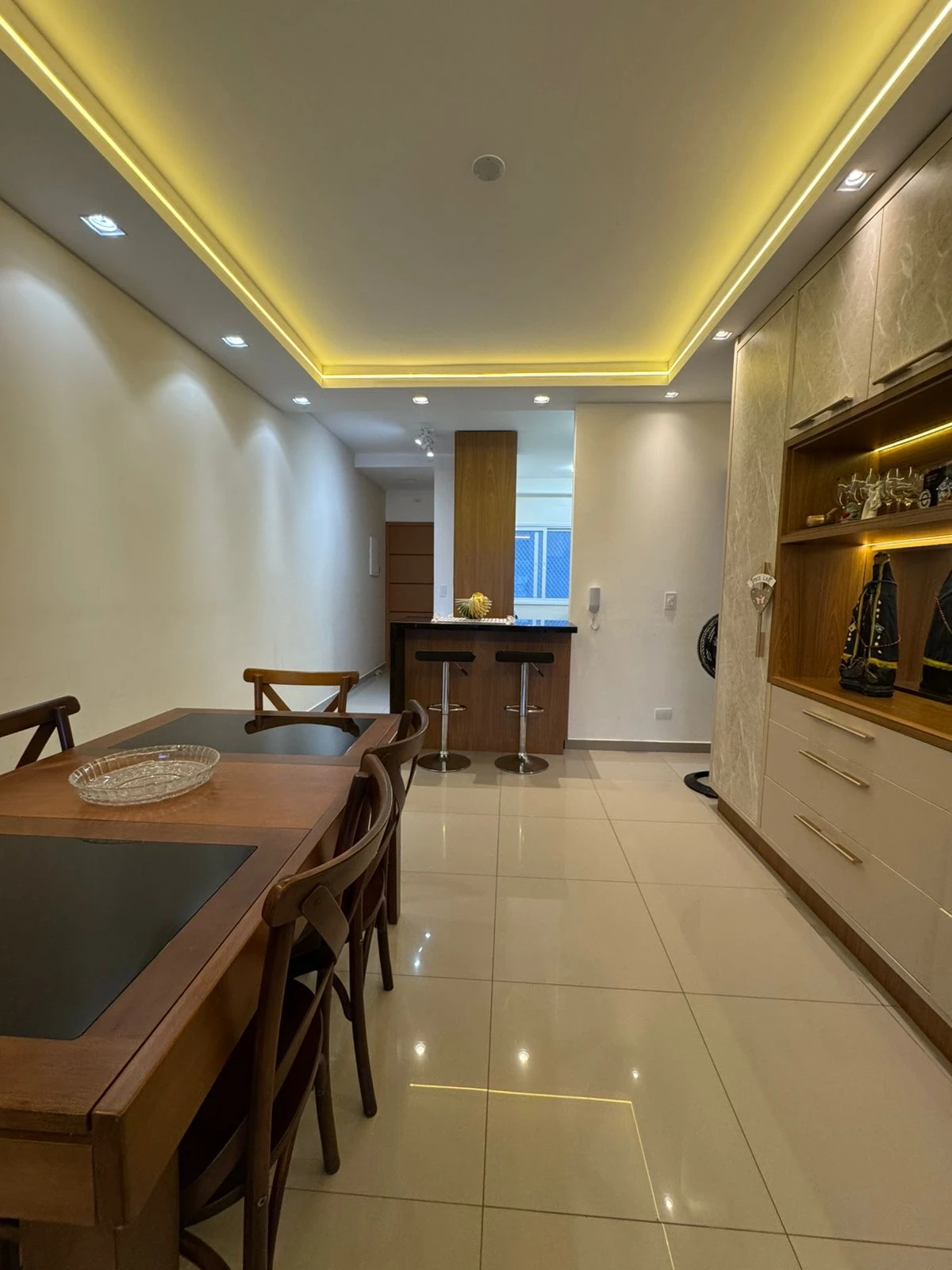 Foto do imóvel: Apartamento com 3 Quartos à Venda ou Locação, 101 m² em Sumaré - Caraguatatuba