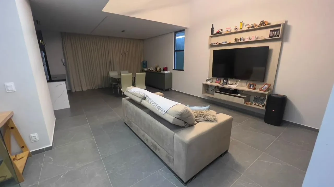 Imagem Casa com 3 Quartos à Venda, 262 m² em Cidade Alpha - Eusébio