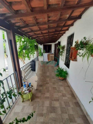 Imagem Casa com 4 Quartos à Venda, 274 m² em Vila Augusta - Guarulhos