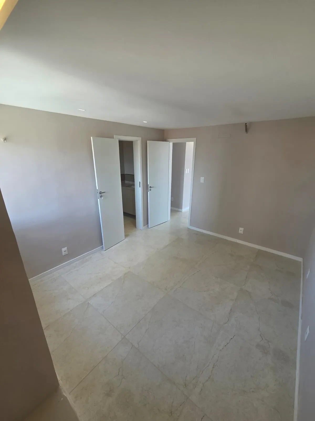 Foto do imóvel: Apartamento com 3 Quartos à Venda, 182 m² em Praia de Iracema - Fortaleza