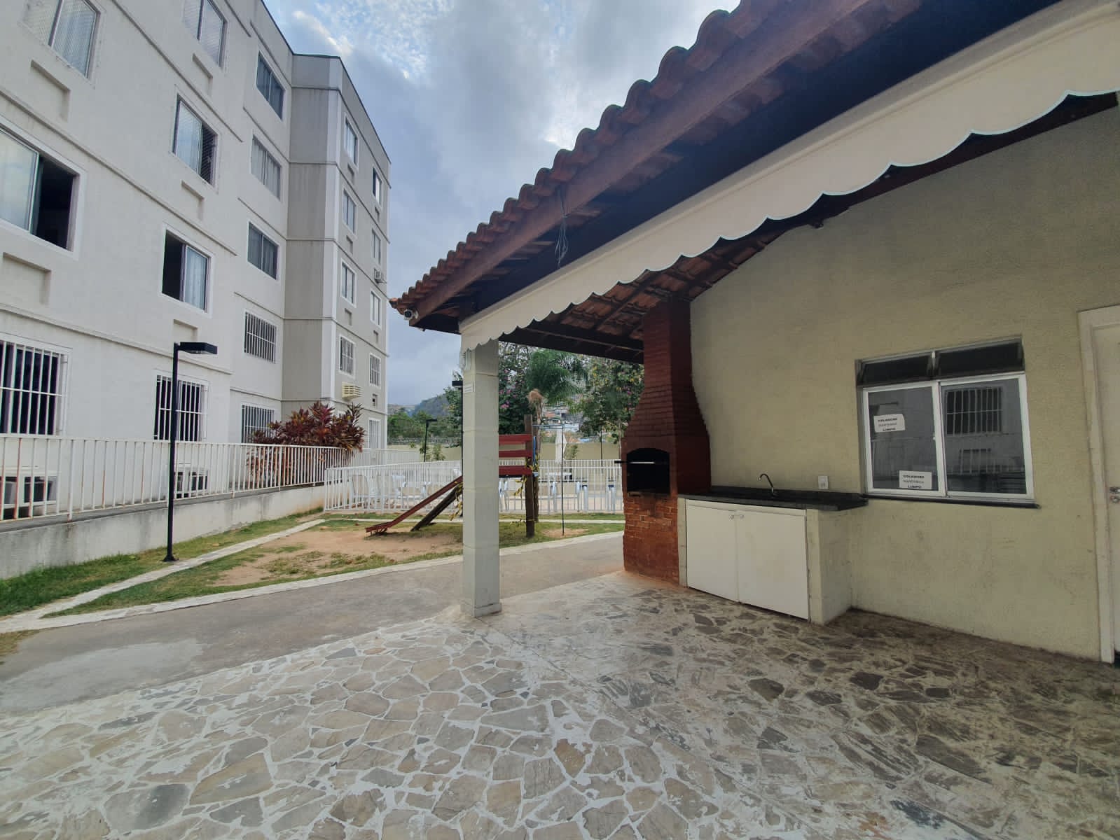 Imagem Apartamento com 2 Quartos para Alugar, 45 m²em Tomás Coelho - Rio de Janeiro