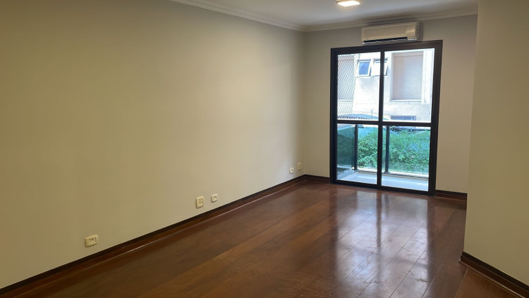 Apartamento com 3 Quartos à Venda,  em Vila Uberabinha - São Paulo