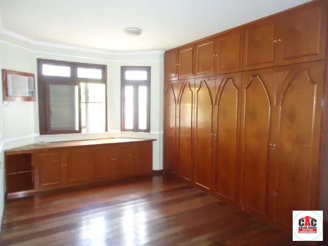 Imagem Casa com 4 Quartos à Venda, 320 m² em Atalaia - Aracaju