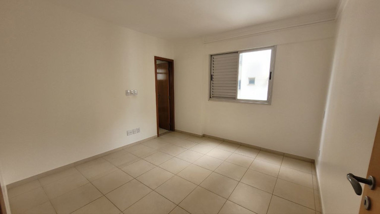Imagem Apartamento com 3 Quartos à Venda, 117 m² em Serrinha - Goiânia