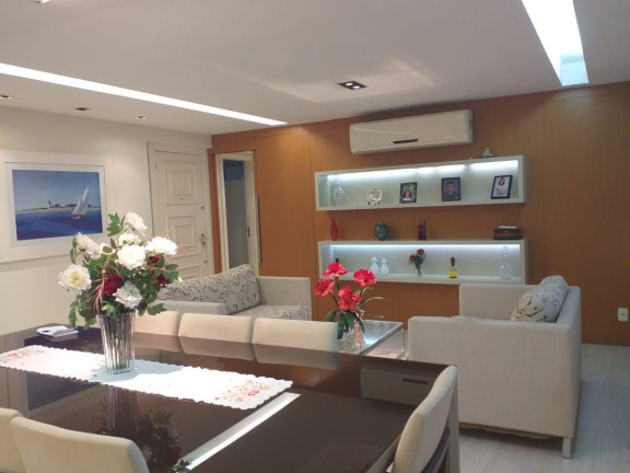 Imagem Apartamento com 3 Quartos à Venda ou Temporada, 161 m²em Icaraí - Niterói