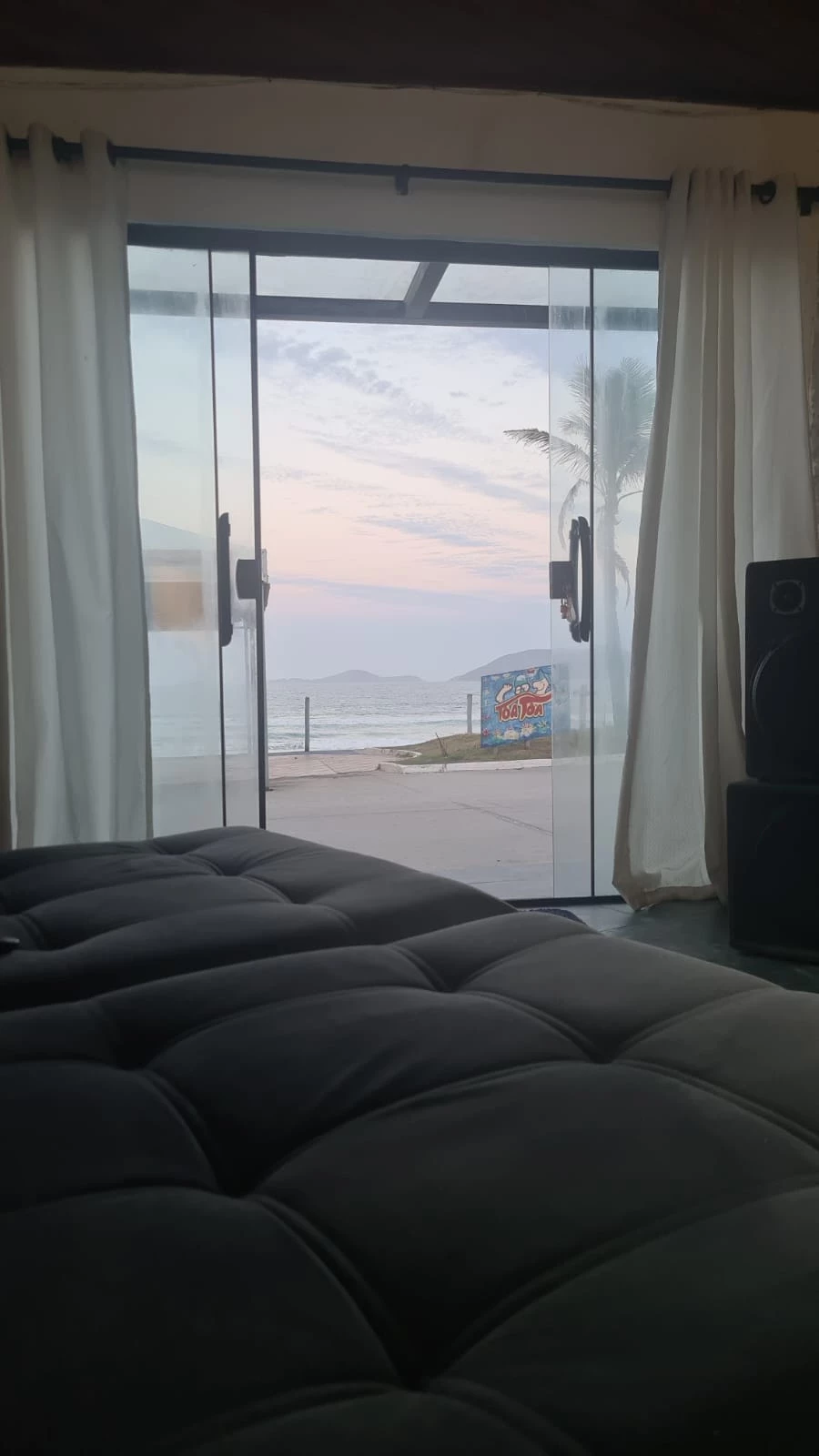 Imagem Casa com 4 Quartos para Temporada, 250 m² em Santo Antônio (Tamoios) - Cabo Frio