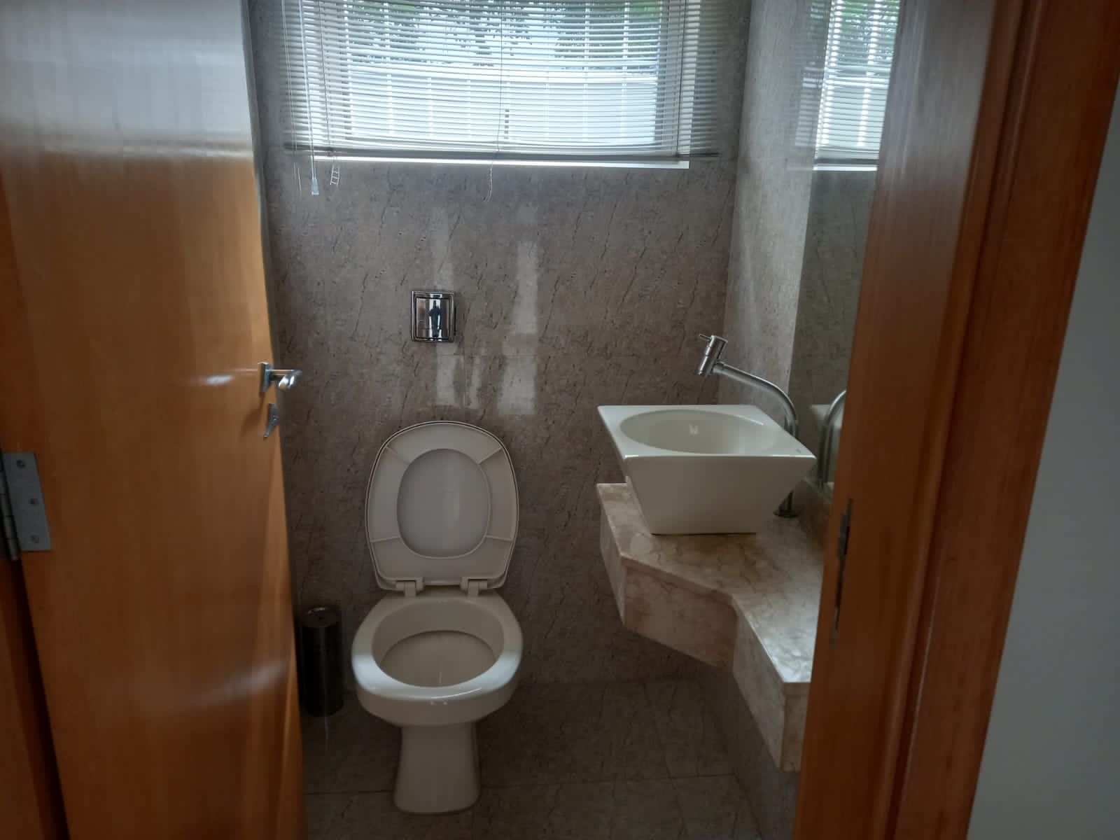 Imagem Sobrado com 3 Quartos à Venda, 181 m²em Jardim Prudência - São Paulo