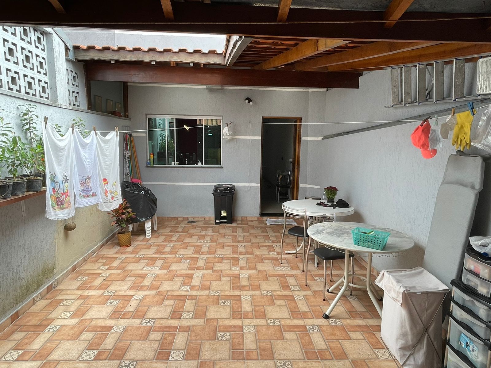 Imagem Sobrado com 3 Quartos à Venda, 250 metros em Vila Assunção - Santo André
