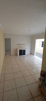Imagem Casa com 3 Quartos à Venda,  em Jardim Brasília - Araçatuba