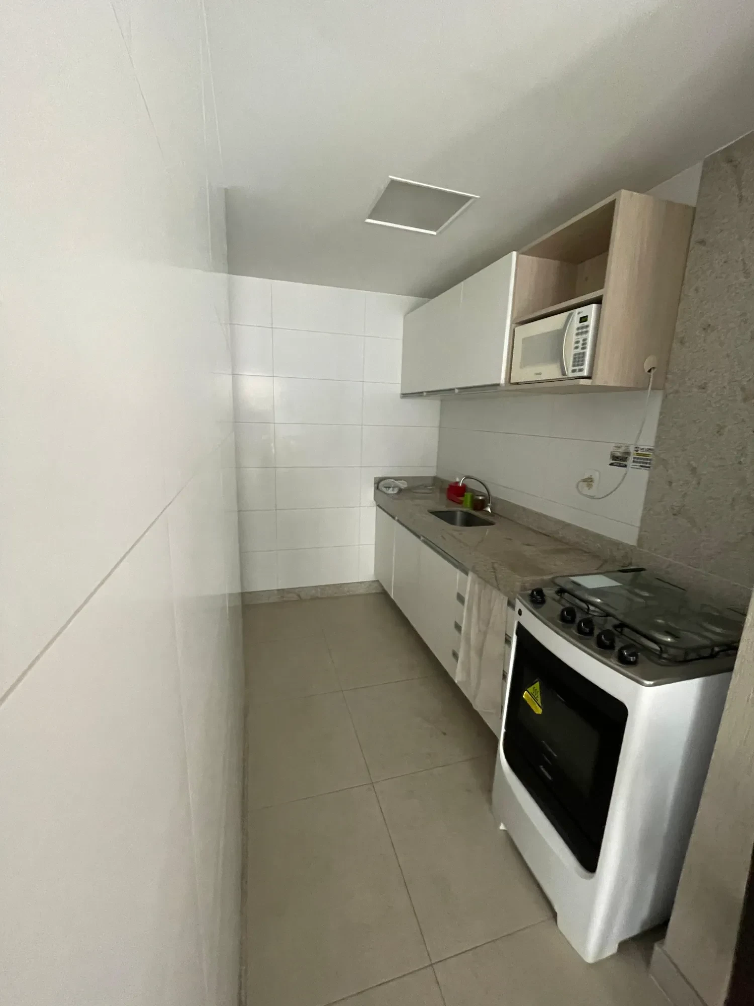 Imagem Apartamento com 2 Quartos para Alugar, 50 m² em Casa Amarela - Recife