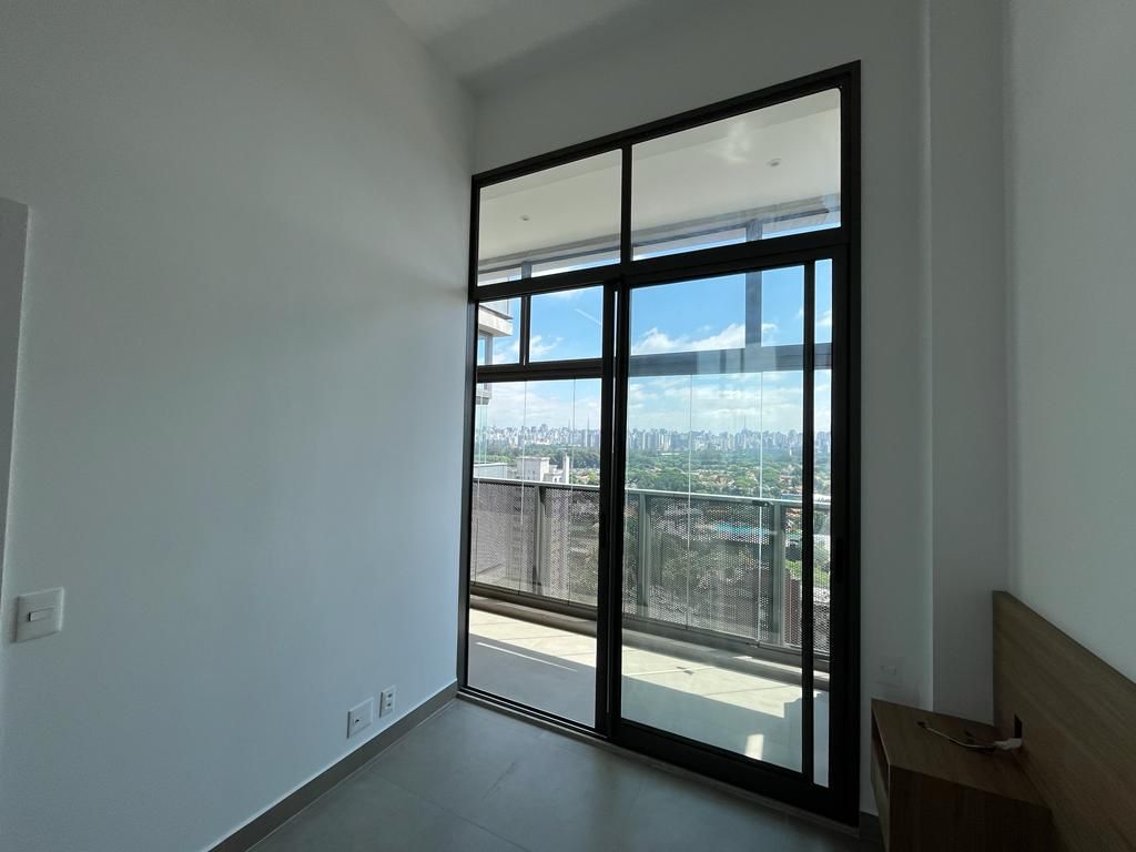 Imagem Apartamento com 1 Quarto para Alugar, 40 m²em Moema - São Paulo