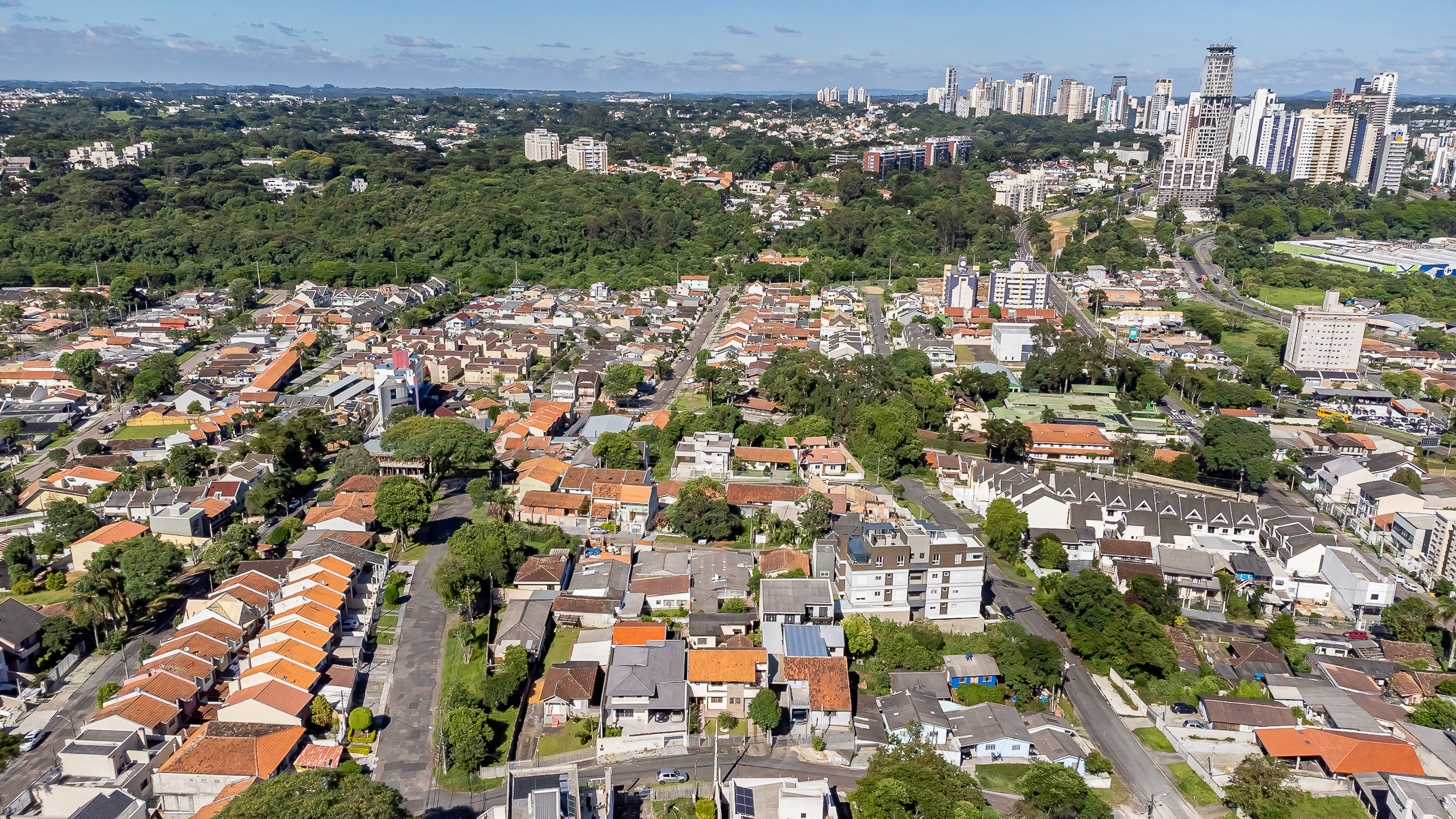 Casa com 3 Quartos à Venda, 209 m²em Campina do Siqueira - Curitiba