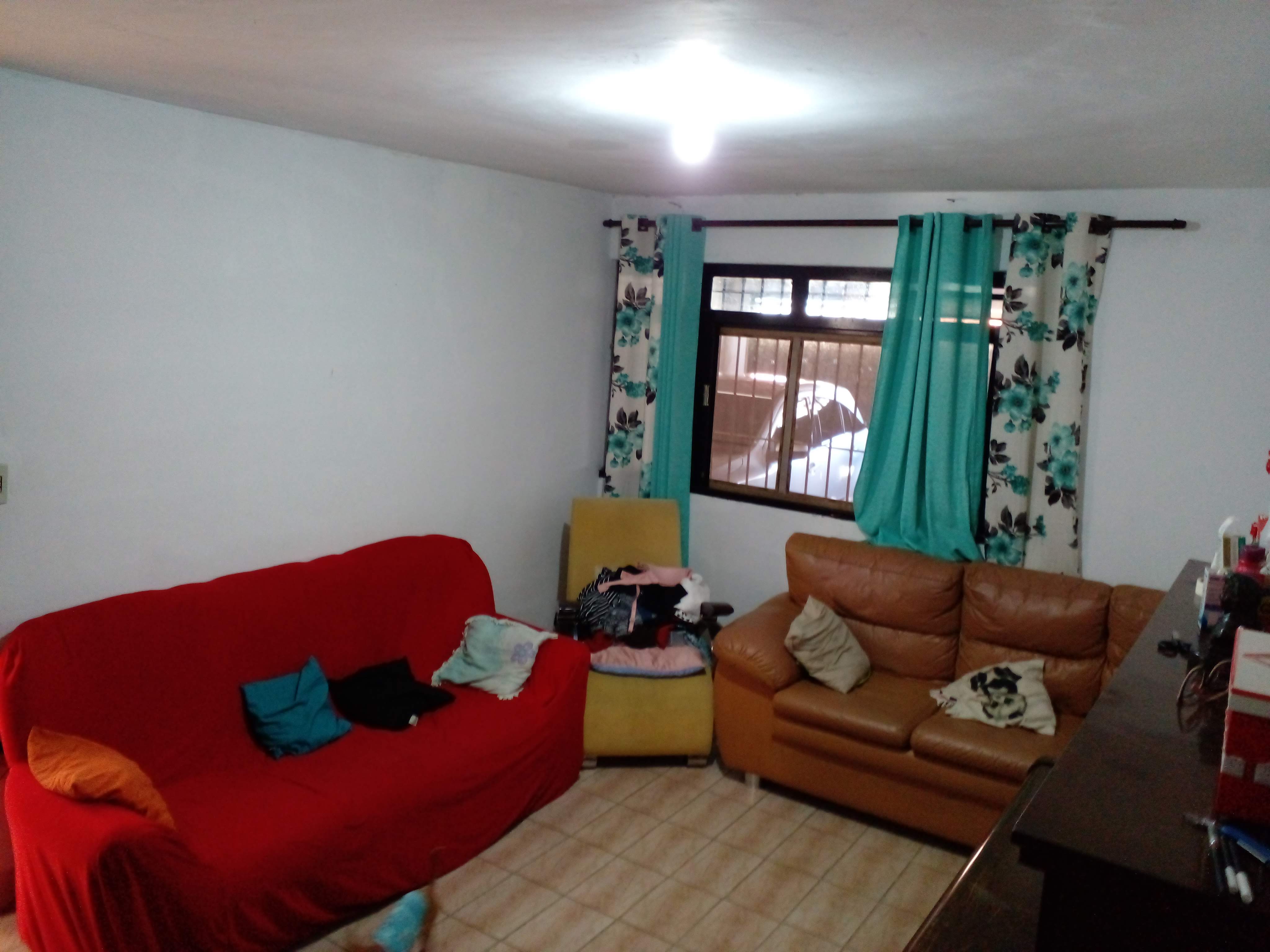 Imagem Casa com 2 Quartos à Venda, 163 m² em Vila Cecília - Mogi das Cruzes