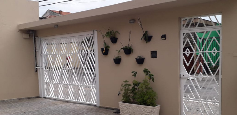 Casa com 3 Quartos à Venda, 280 m² em Catumbi - São Paulo