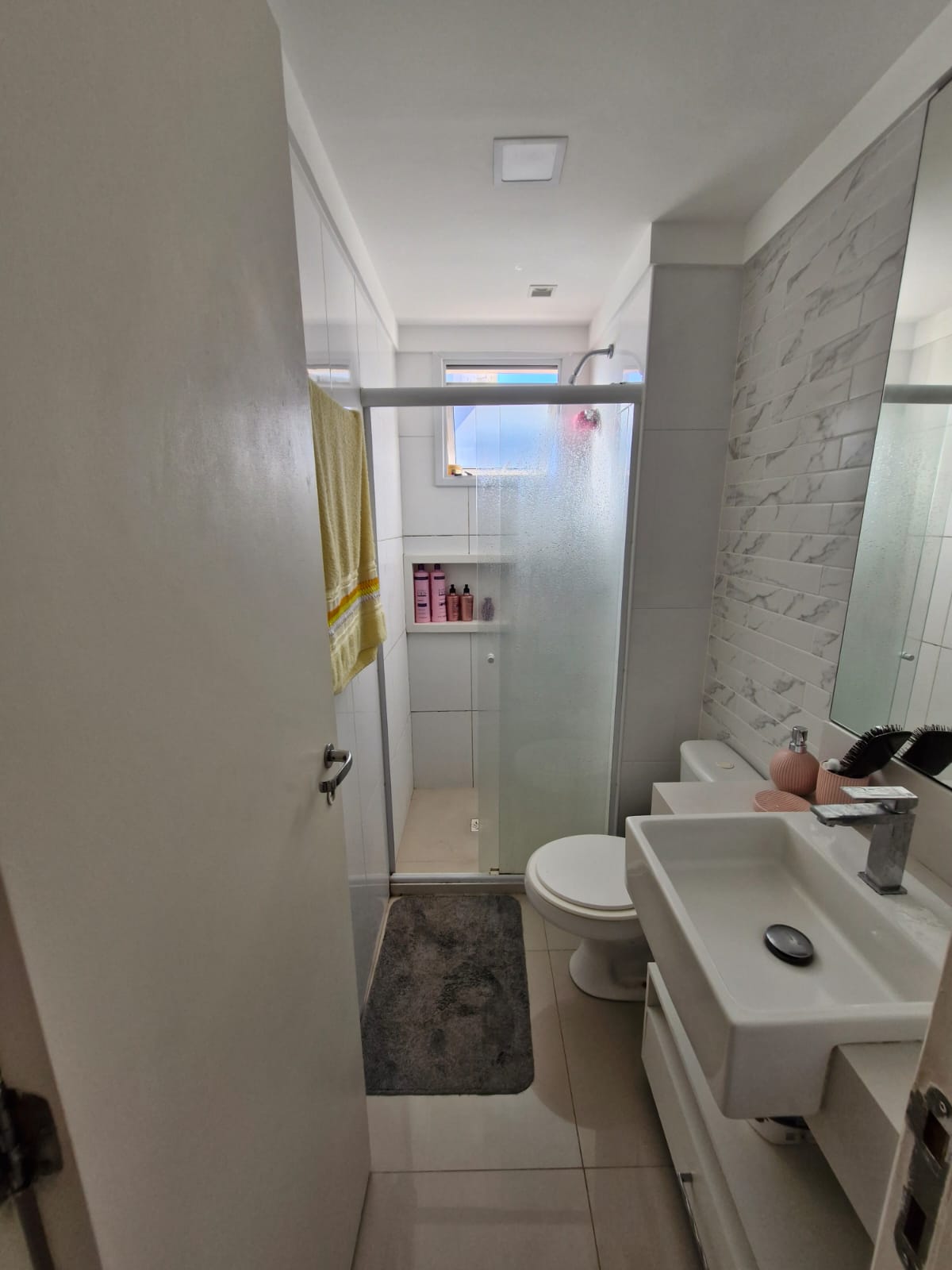 Imagem Apartamento com 2 Quartos à Venda, 75 m²em Imbuí - Salvador
