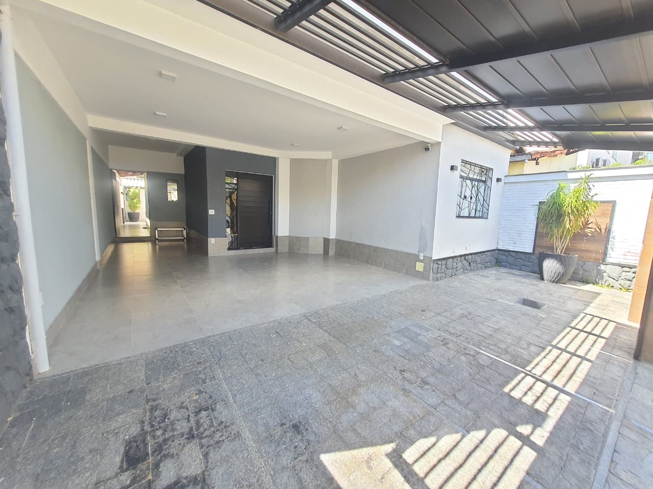 Imagem Casa com 4 Quartos à Venda, 300 m² em São Pedro - Juiz de Fora