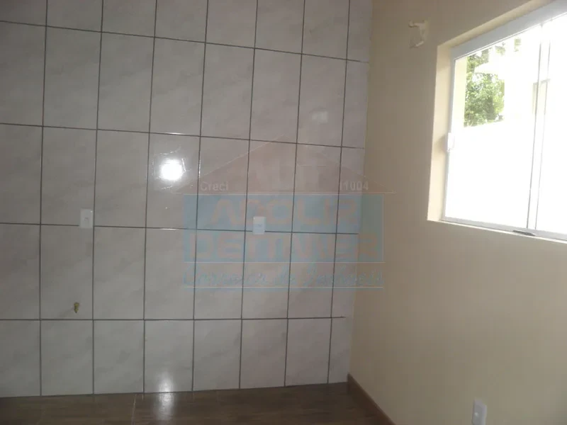 Imagem Kitnet com 1 Quarto para Alugar, 36 m² em Costa e Silva - Joinville