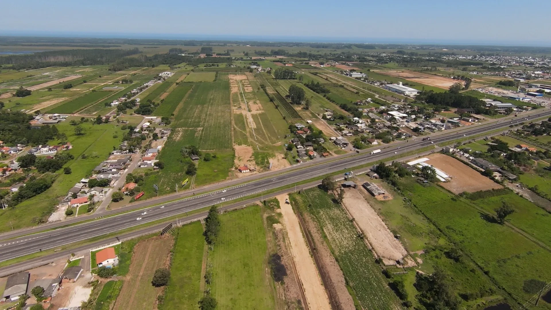 Foto do imóvel: Terreno à Venda, 350 m² em Sombrio - Sombrio