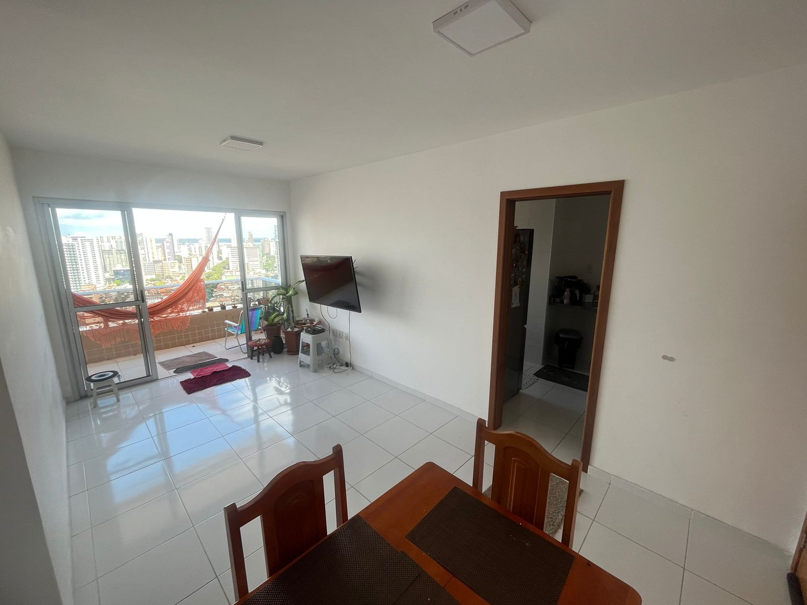Imagem Apartamento com 2 Quartos à Venda, 77 m²em Umarizal - Belém