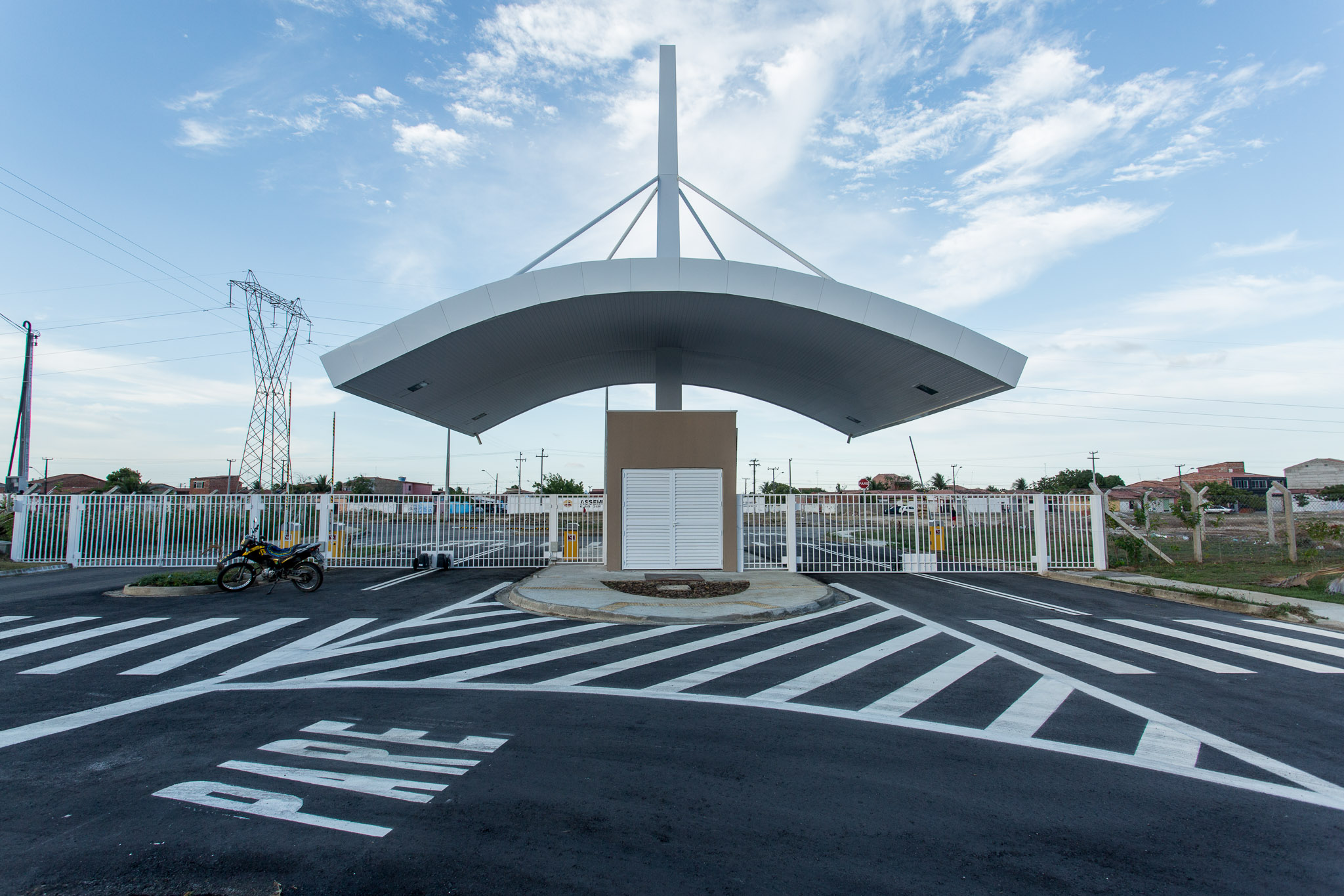 Casa de Condomínio com 2 Quartos à Venda, 43 m²em Senador Carlos Jereissati - Pacatuba