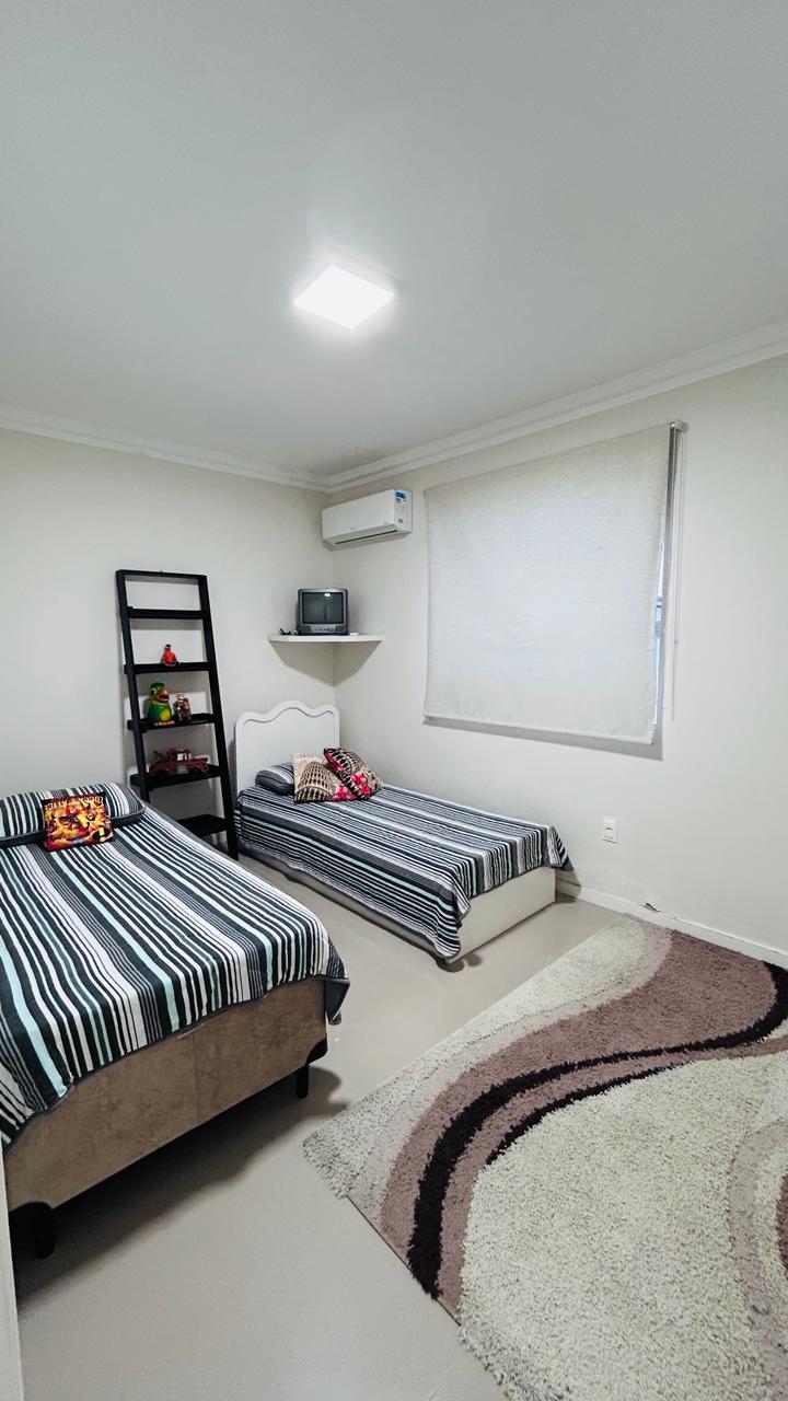 Foto do imóvel: Sobrado com 3 Quartos à Venda, 222 m²em Barra do Aririú - Palhoça