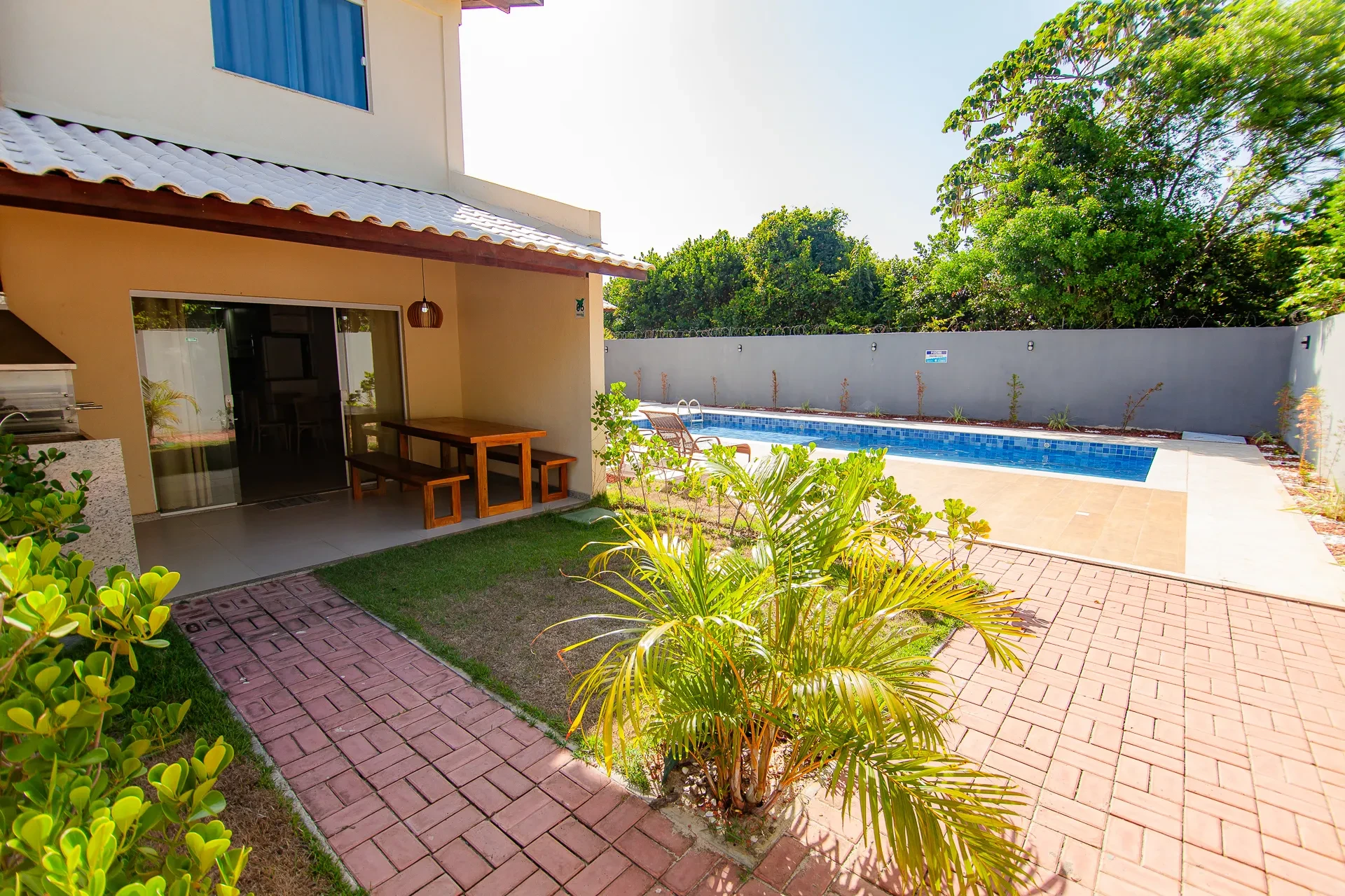 Imagem Casa de Condomínio com 3 Quartos à Venda ou Temporada, 100 m² em Imbassaí - Mata de São João
