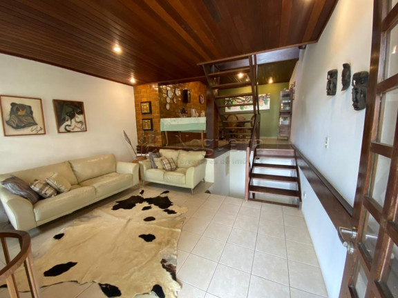 Casa de Condomínio com 4 Quartos à Venda, 334 m² em Alpes Suiços - Gravatá