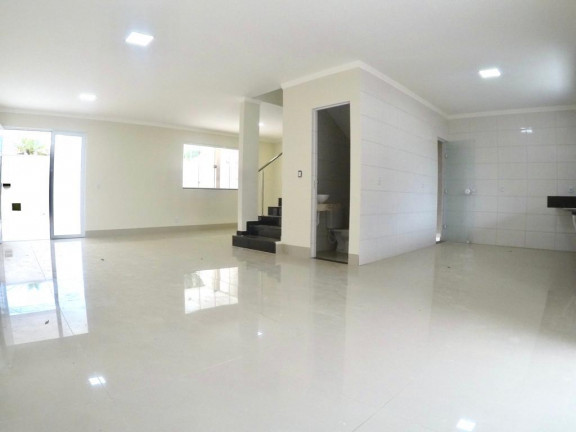 Imagem Sobrado com 4 Quartos à Venda, 210 m² em Setor Jaó - Goiânia