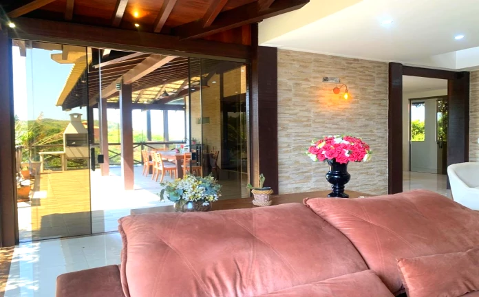 Imagem Casa com 5 Quartos à Venda, 410 m² em Vila Verde - Armação dos Búzios