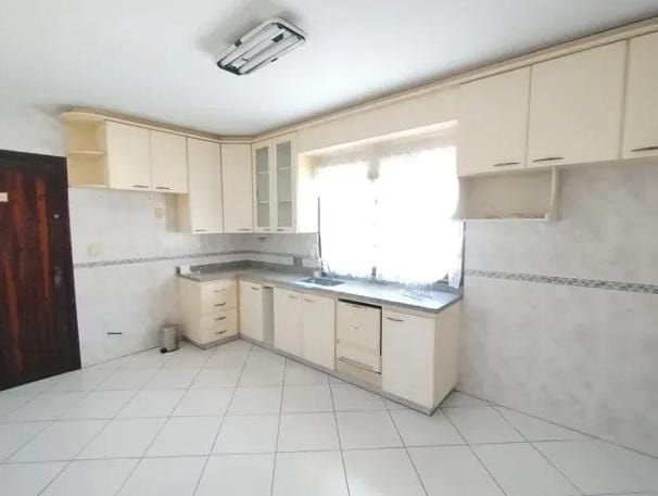 Imagem Casa com 3 Quartos à Venda, 360 m²em Piratininga - Niterói