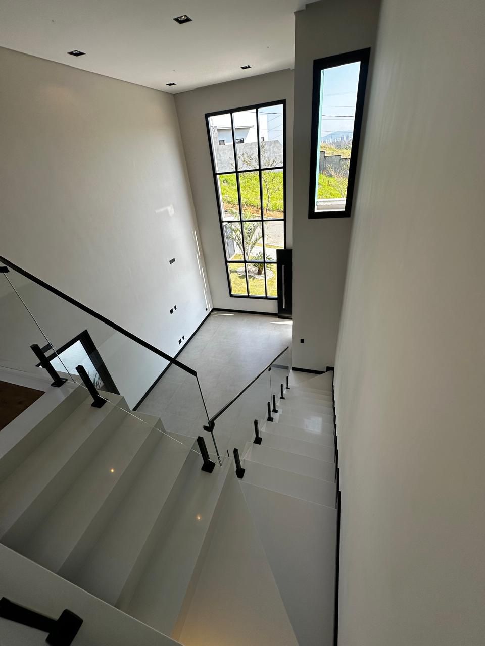 Foto do imóvel: Casa de Condomínio com 4 Quartos à Venda, 234 m²em Cézar de Souza - Mogi das Cruzes