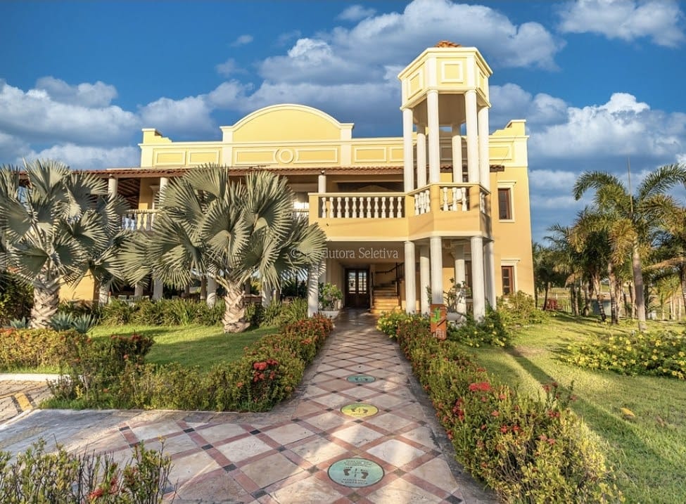 Imagem Terreno à Venda, 428 m²em Centro - Caucaia