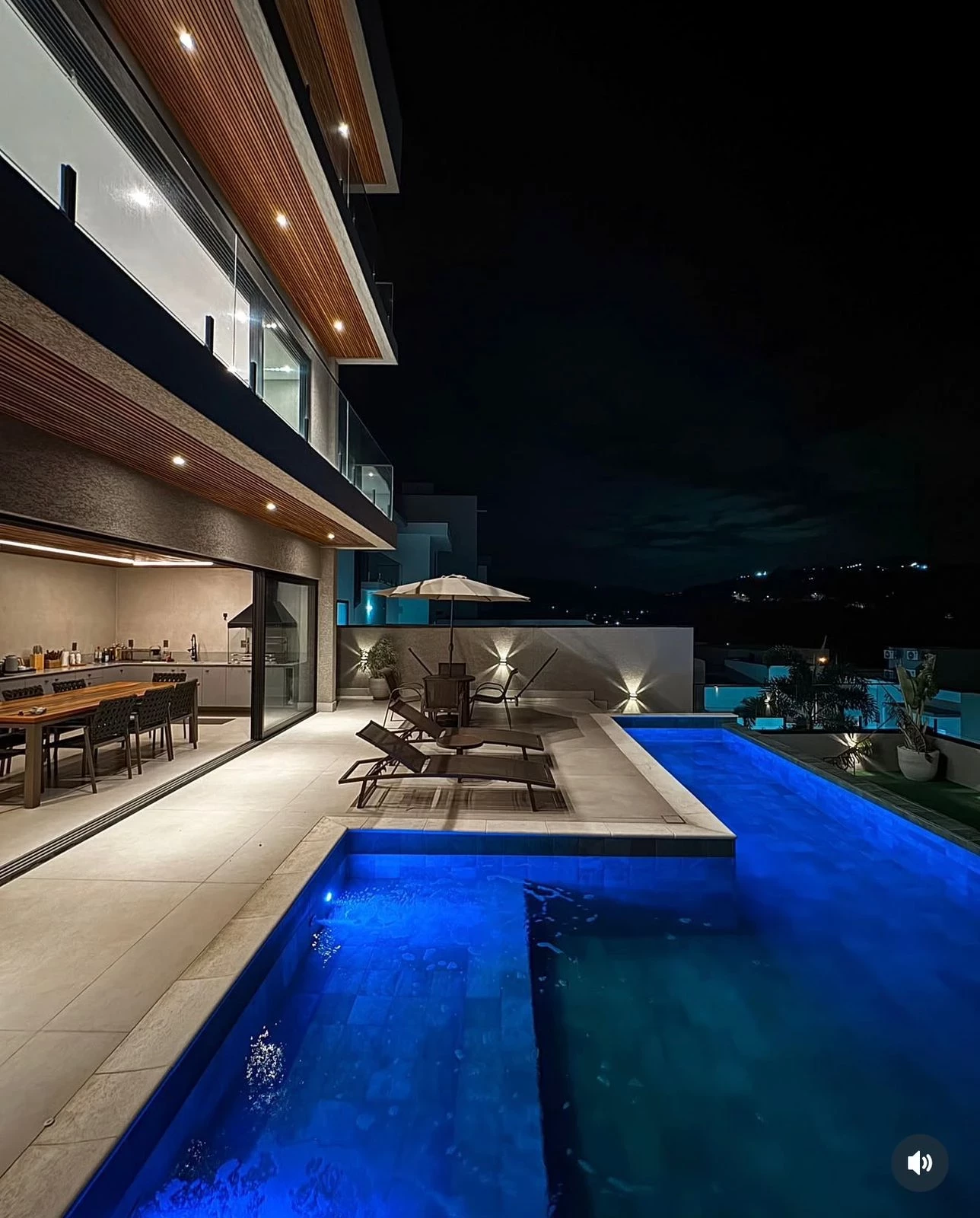 Imagem Sobrado com 4 Quartos à Venda, 330 m² em Rio abaixo - Atibaia