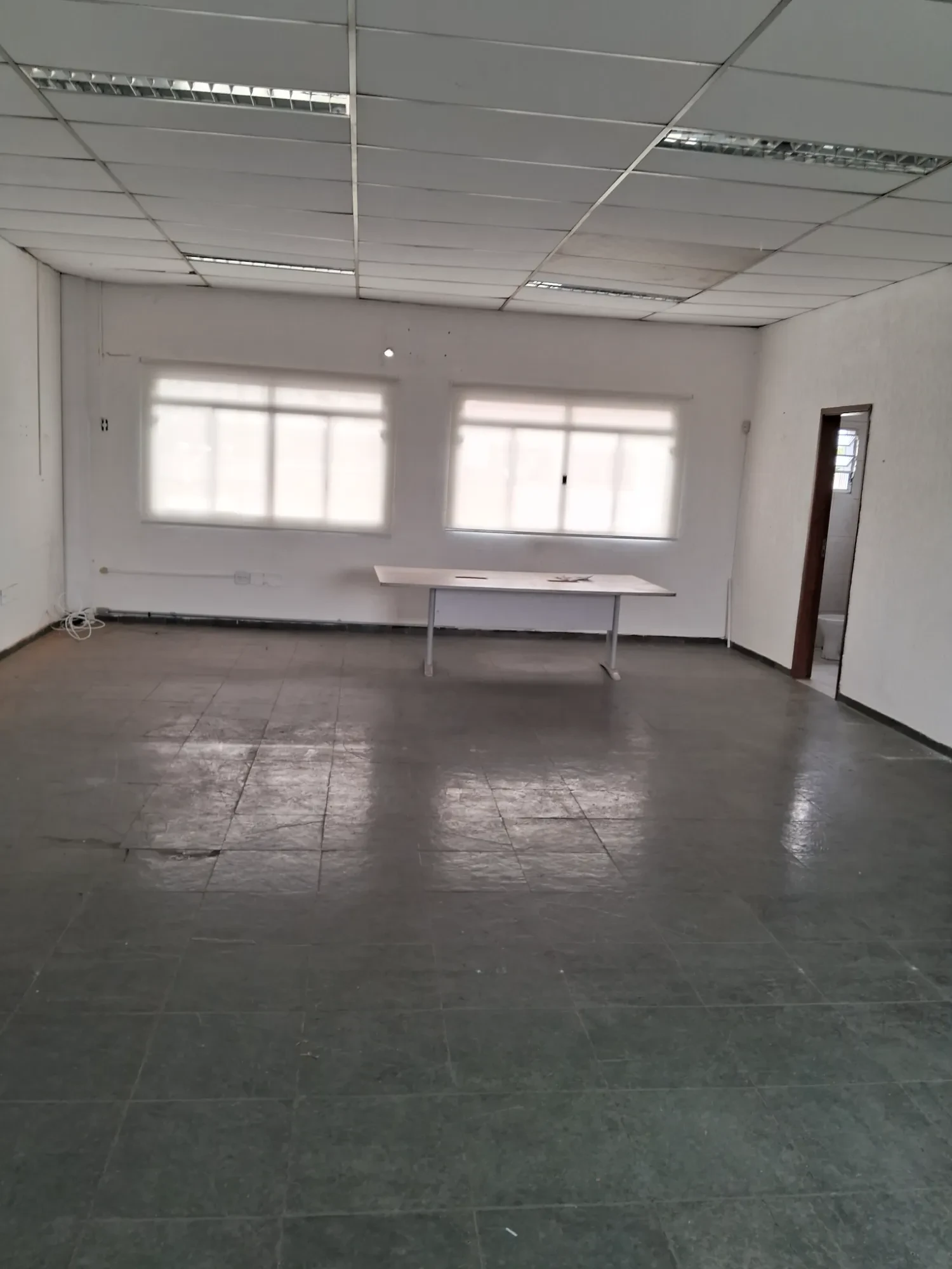 Foto do imóvel: Galpão para Alugar, 349 m² em Vila Anastácio - São Paulo