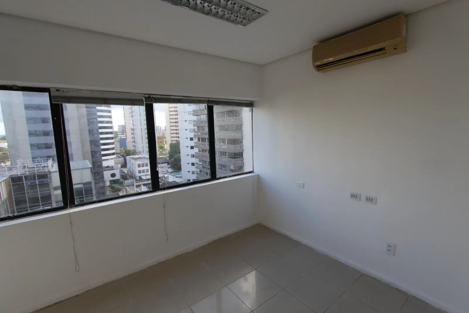 Imagem Imóvel Comercial para Alugar, 60 m² em Espinheiro - Recife