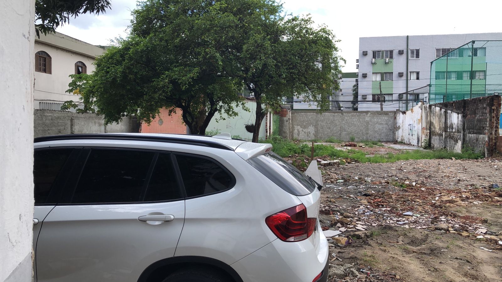 Foto do imóvel: Terreno à Venda, 1.000 m² em Várzea - Recife