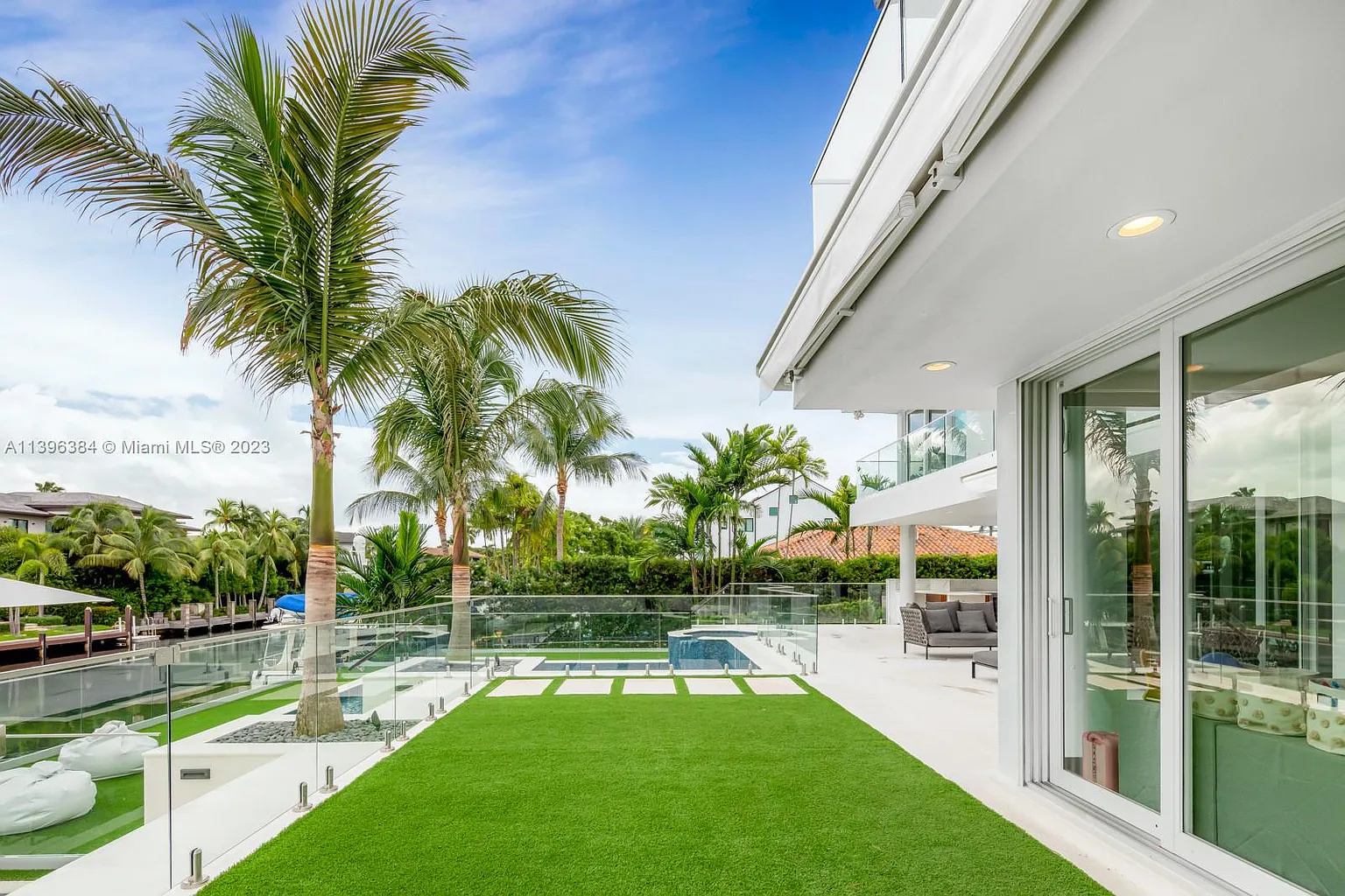 Foto do imóvel: Casa de Condomínio com 6 Quartos à Venda, 492 m²em Alphaville Residencial Um - Barueri