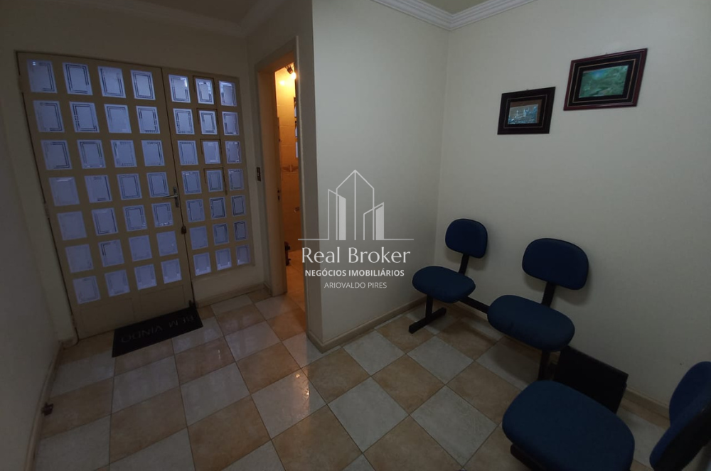 Imagem Casa com 3 Quartos à Venda, 280 m²em Orfãs - Ponta Grossa