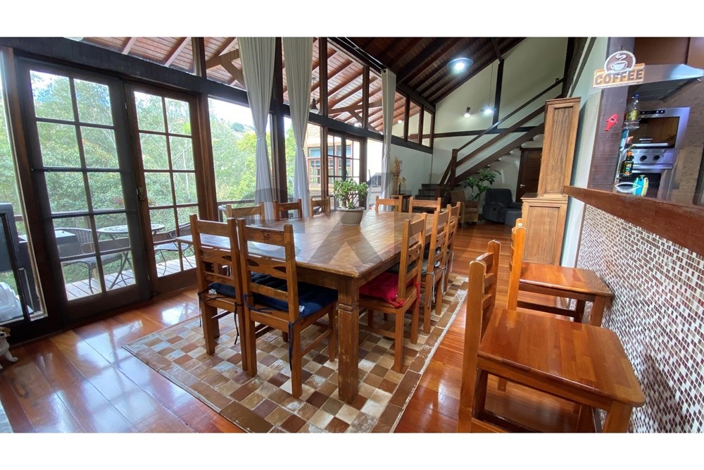 Foto do imóvel: Casa de Condomínio com 5 Quartos à Venda, 317 m² em Itaipava - Petrópolis