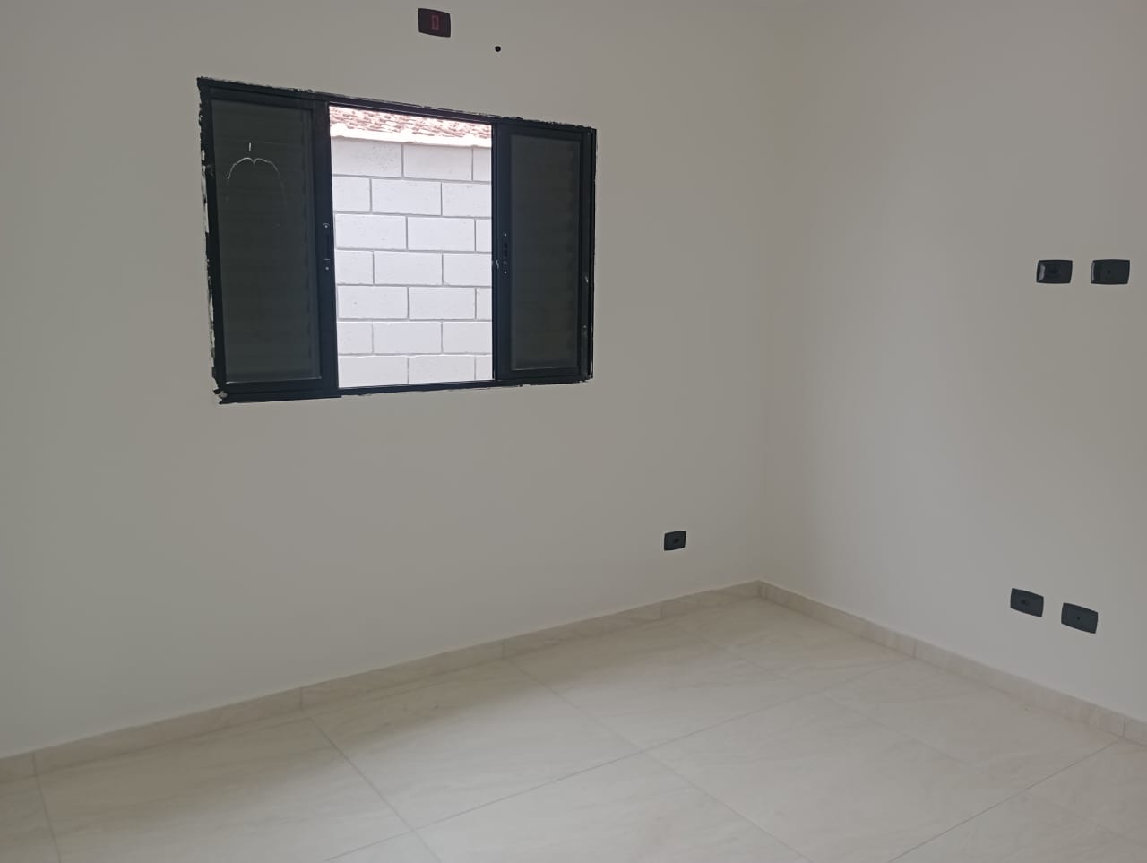 Imagem Casa com 3 Quartos à Venda, 100 m²em Campos Elíseos - Itanhaém