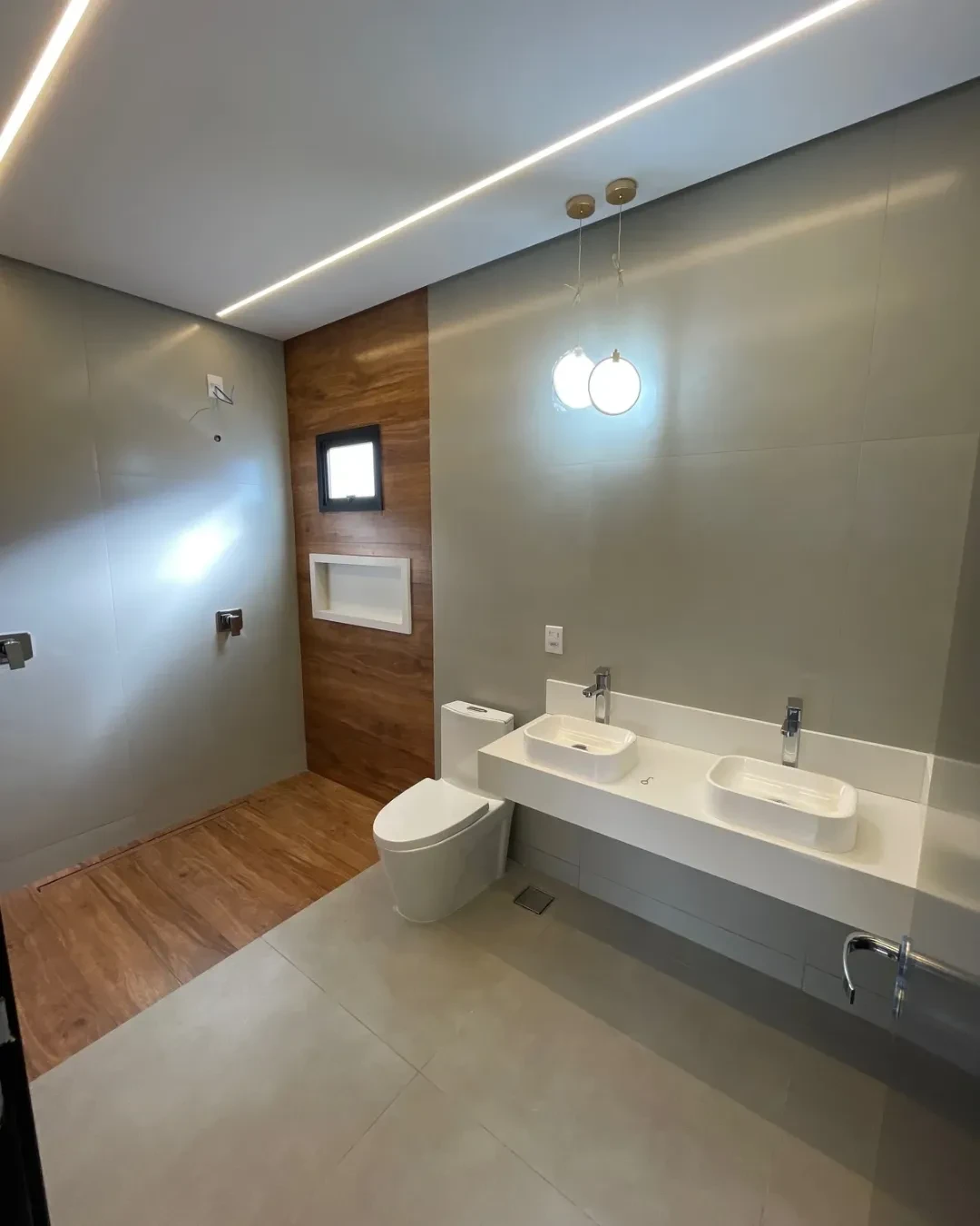 Imagem Casa de Condomínio com 4 Quartos à Venda, 180 metro em Terras Alpha Residencial 1 - Senador Canedo