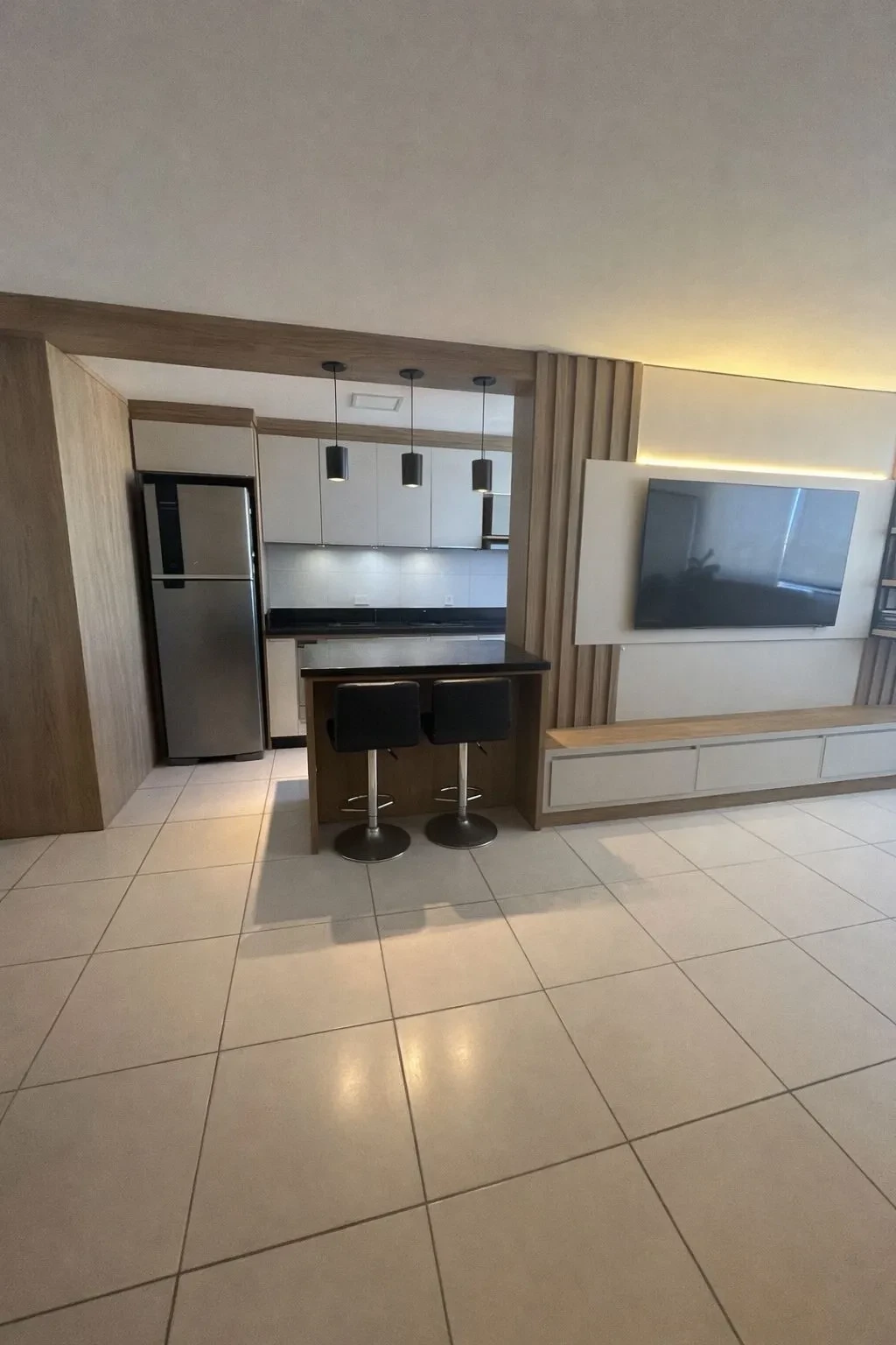 Imagem Apartamento com 3 Quartos à Venda, 68 metros em Torres - Torres