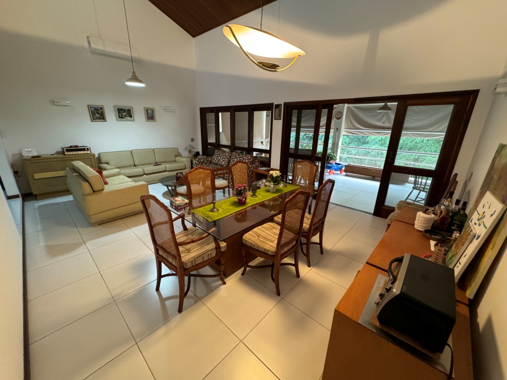 Foto do imóvel: Casa de Condomínio com 7 Quartos à Venda, 1.200 m² em Tanque - Atibaia