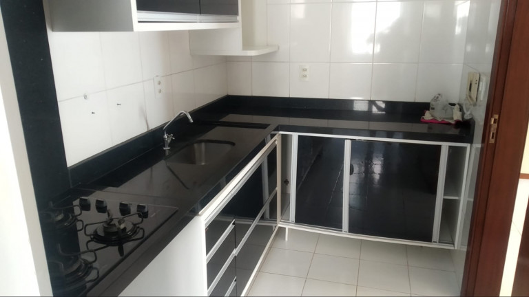 Imagem Apartamento com 3 Quartos para Alugar, 1 m² em Recanto dos Vinhais - São Luís