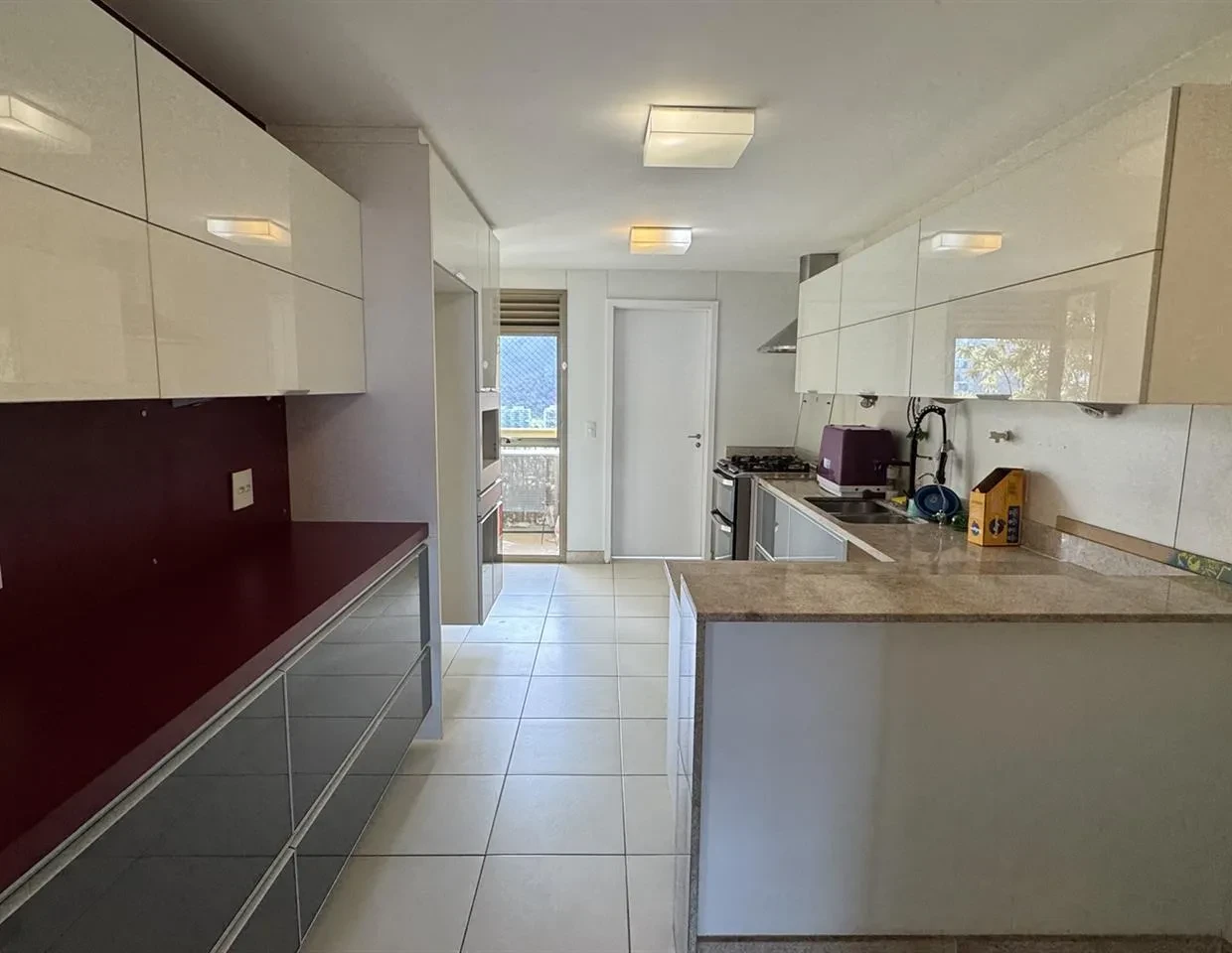 Imagem Apartamento com 3 Quartos à Venda ou Locação, 268 metro em Barra da Tijuca - Rio de Janeiro
